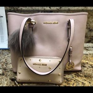 Used ballet pink Michael Kors Tote & Wallet
